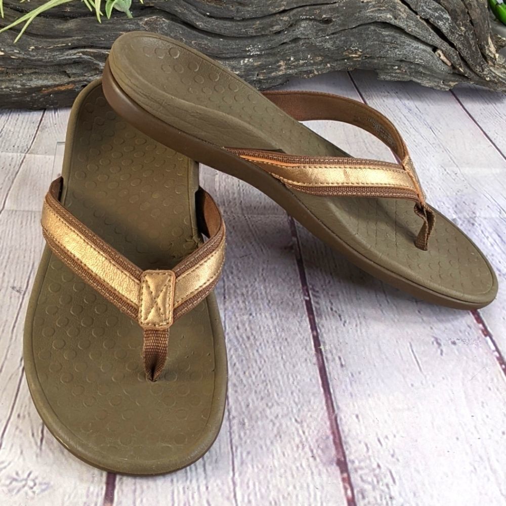 Vionic Tide II Toe Post Sandal with Arch Support in Bronze Metallic